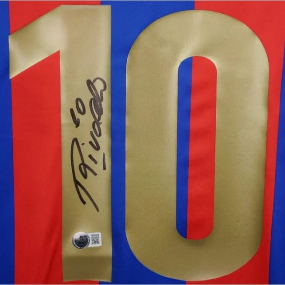 Rivaldo Signed FC Barcelona Nike Authentic Jersey With COA (Beckett) Size M